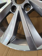 Laden Sie das Bild in den Galerie-Viewer, 1x Alufelge 17 Zoll 7.0" 5x112 45ET 2GA601025P VW T-Roc I Rim Wheel FEL4191717120xe
