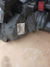 Laden Sie das Bild in den Galerie-Viewer, Frontscheinwerfer Opel Vectra A C 88312289 Ein Satz Scheinwerfer Headlight SCH2895461471ez