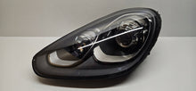 Laden Sie das Bild in den Galerie-Viewer, Frontscheinwerfer Porsche Cayenne 7P5941751H Xenon Links Scheinwerfer Headlight SCH8690479137ws
