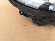 Load image into Gallery viewer, Frontscheinwerfer Mercedes-Benz W246 A2468205461 Halogen Rechts Headlight