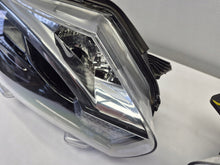 Laden Sie das Bild in den Galerie-Viewer, Frontscheinwerfer Toyota Proace 9808581180 9808581280 Rechts oder Links SCH6398981132xu
