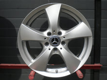 Load image into Gallery viewer, 4x Alufelge 17 Zoll 7.5" 5x112 45ET Glanz Silber 75745112566 Mercedes-Benz W205 FEL1746901339fj