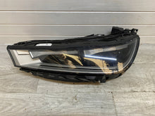 Laden Sie das Bild in den Galerie-Viewer, Frontscheinwerfer BMW IX I20 5A3CE93-04 Links Scheinwerfer Headlight
