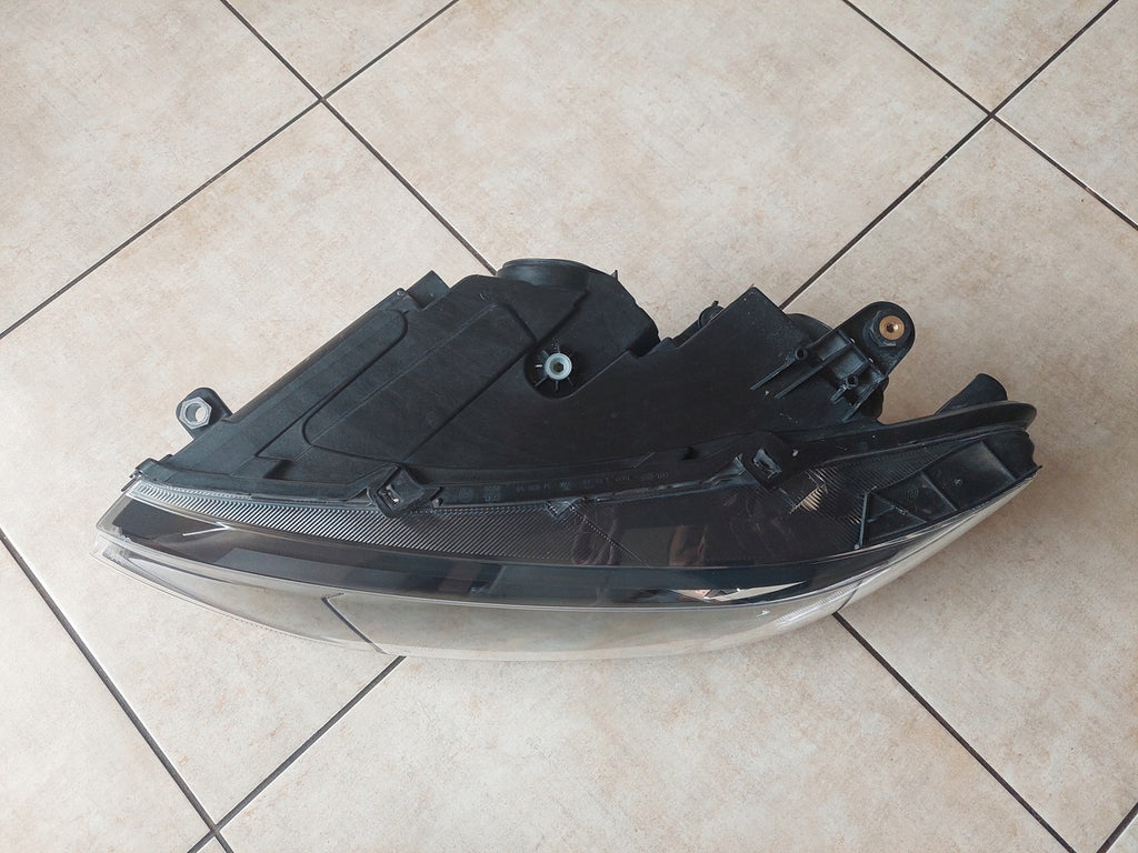 Frontscheinwerfer VW Caddy V 2K8941005D Ein Stück (Rechts oder Links) Headlight SCH9236552171dz