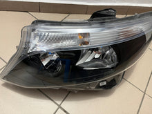 Laden Sie das Bild in den Galerie-Viewer, Frontscheinwerfer Mercedes-Benz Vito W447 A4479067700 Links Headlight SCH5241656463ho