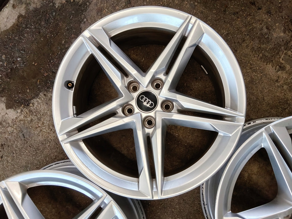 4x Alufelge 18 Zoll 8.0" 5x112 40ET Glanz Silber 8W0601025 Audi A4 B9 Rim Wheel FEL8694444181lk