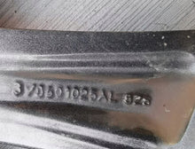 Load image into Gallery viewer, 1x Alufelge 18 Zoll 8.0" 5x112 44ET Glanz Silber 3V0601025AL Skoda Superb Iii FEL6094123636ka