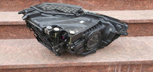 Laden Sie das Bild in den Galerie-Viewer, Frontscheinwerfer Audi Q3 83A941011 Xenon Links Scheinwerfer Headlight SCH1005114511yh