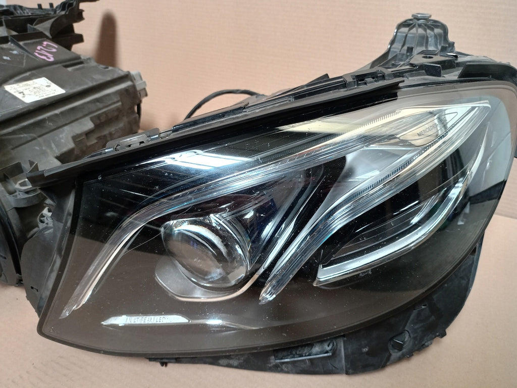 Frontscheinwerfer Mercedes-Benz W213 Ein Stück (Rechts oder Links) Headlight