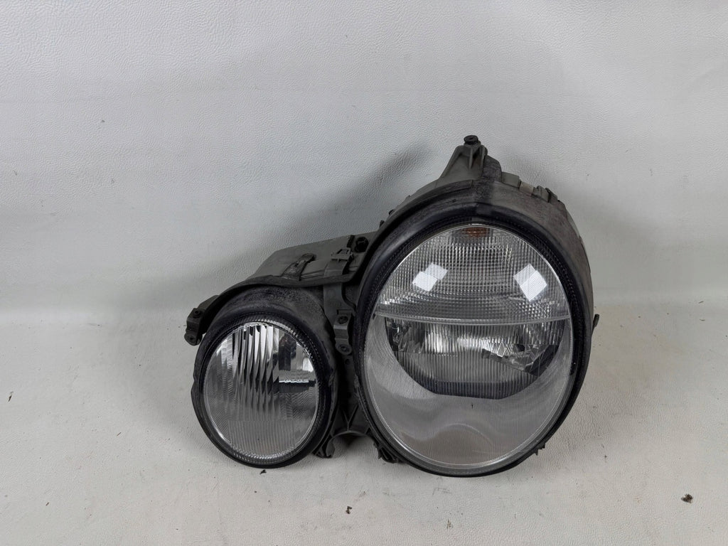 Frontscheinwerfer Mercedes-Benz W210 A2108203461 Ein Stück (Rechts oder Links) SCH1925473941cz
