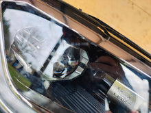 Load image into Gallery viewer, Frontscheinwerfer VW T-Roc 2GA941036AT 90009F2090KG Rechts Headlight SCH5401587058se