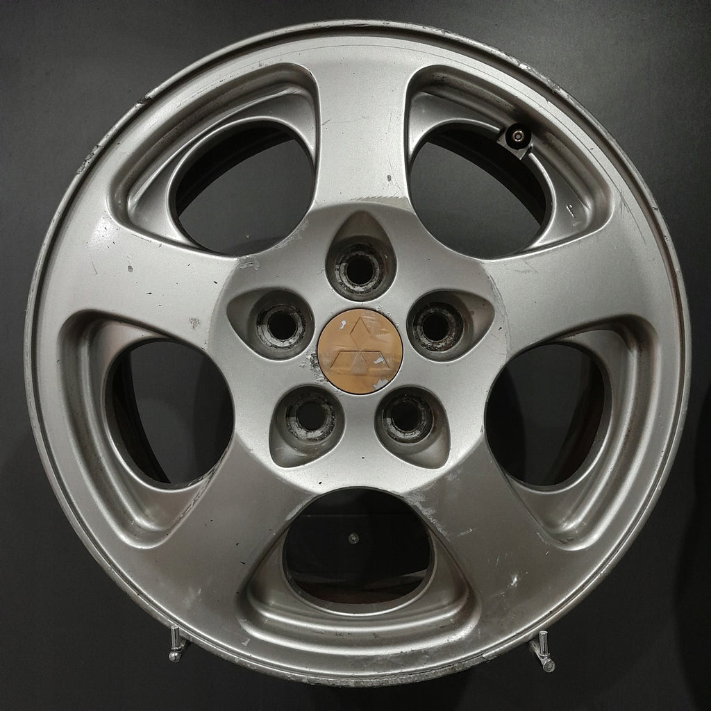 4x Alufelge 16 Zoll 6.0" 5x114.3 46ET Mitsubishi Pajero I Rim Wheel FEL7061432190lb
