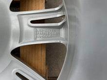 Laden Sie das Bild in den Galerie-Viewer, 1x Alufelge 19 Zoll 5x108 GJ321007BB Land Rover Evoque Rim Wheel FEL1841616278ly