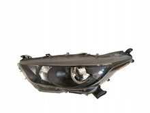 Laden Sie das Bild in den Galerie-Viewer, Frontscheinwerfer Toyota Yaris Links Scheinwerfer Headlight SCH1090240538tt