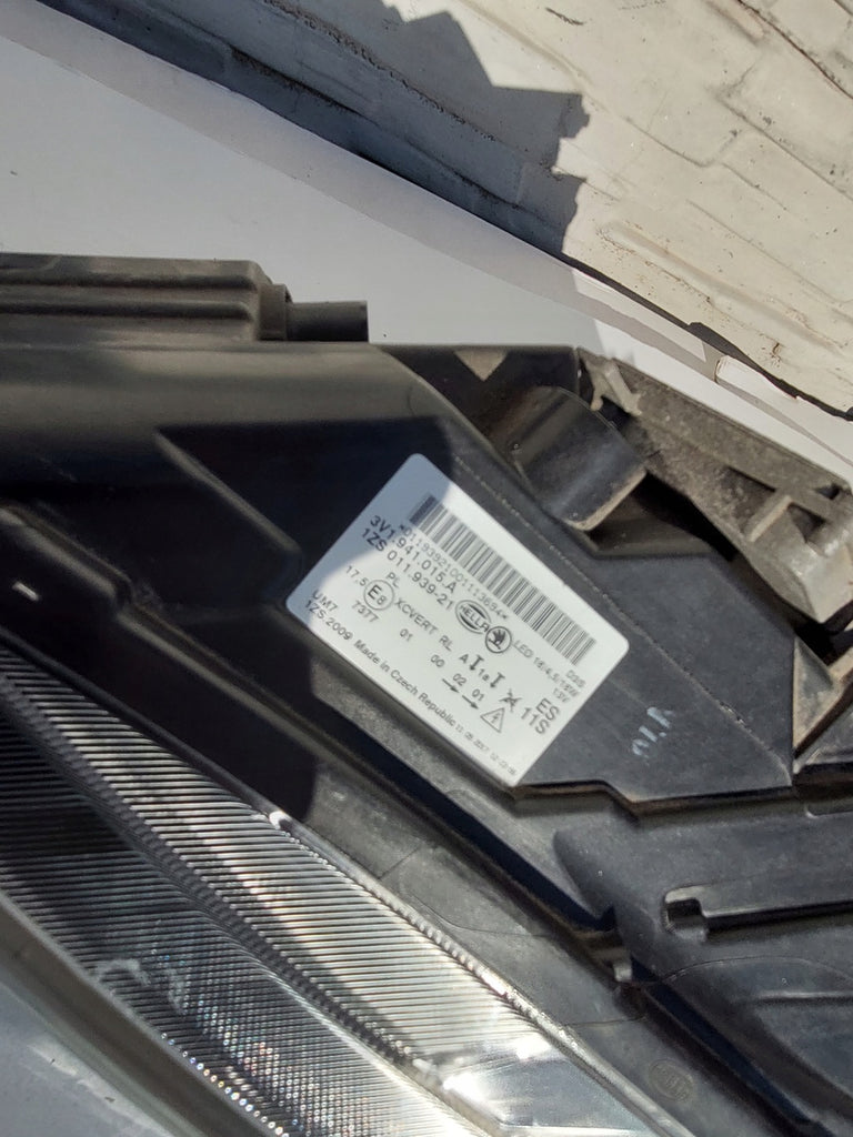 Frontscheinwerfer Skoda Superb III 3V1941015A Links Scheinwerfer Headlight