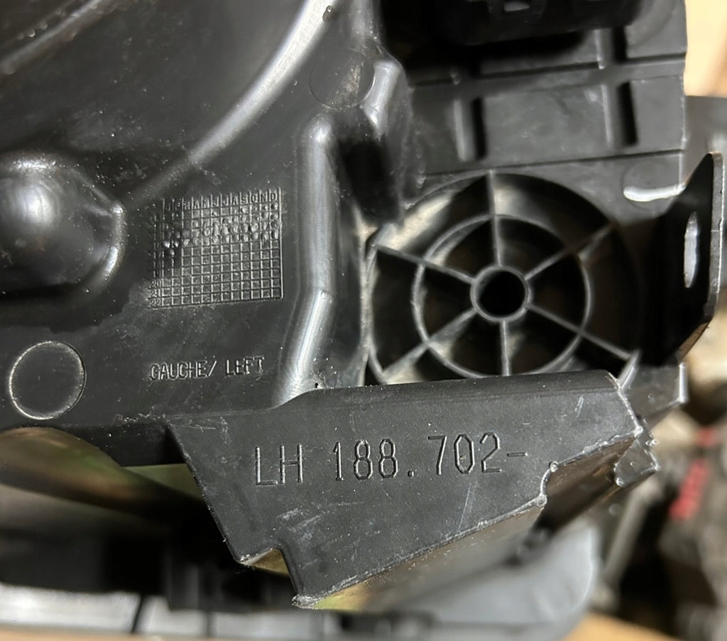 Frontscheinwerfer Opel Vivaro B Links Scheinwerfer Headlight