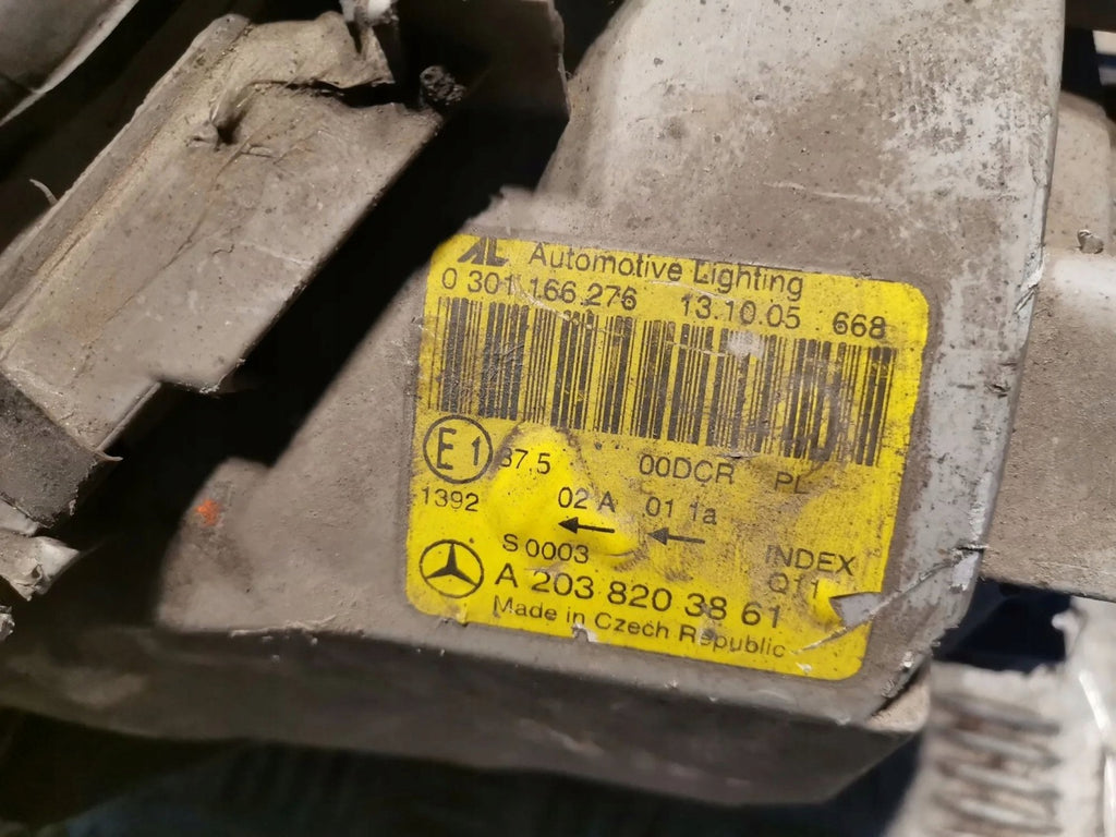 Frontscheinwerfer Mercedes-Benz W203 A2038203861 Rechts Scheinwerfer Headlight SCH9088040822pw