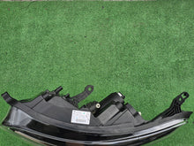 Load image into Gallery viewer, Frontscheinwerfer Renault Kadjar 260608385R LED Ein Stück (Rechts oder Links) SCH3916329796xz
