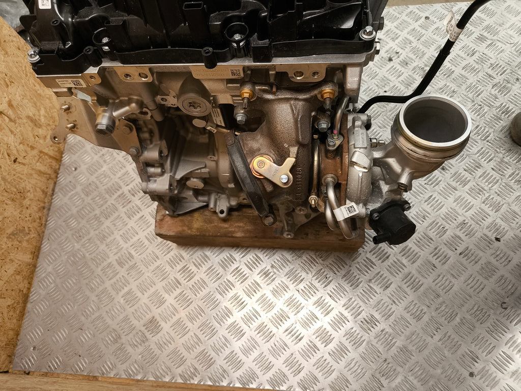 Motor BMW U06 B38A15P 1.5 16TKm Benzin Engine Unkomplett