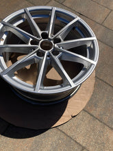 Load image into Gallery viewer, 1x Alufelge 17 Zoll 5x112 6896762 BMW 5 G31 G30 Rim Wheel FEL3259619452mk