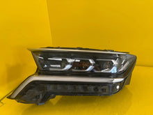 Load image into Gallery viewer, Frontscheinwerfer Kia Sorento 92101P2120 LED Links Scheinwerfer Headlight