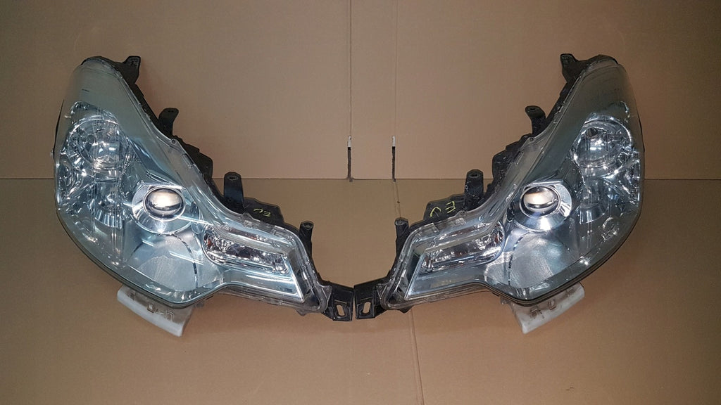 Frontscheinwerfer Citroën C-Crosser Xenon Rechts Scheinwerfer Headlight