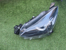 Laden Sie das Bild in den Galerie-Viewer, Frontscheinwerfer Mazda II D43N-51040 Links Scheinwerfer Headlight SCH7149047536mn