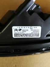 Laden Sie das Bild in den Galerie-Viewer, Frontscheinwerfer Citroën C3 III 9823313080 LED Links Scheinwerfer Headlight
