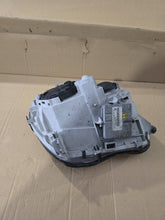 Laden Sie das Bild in den Galerie-Viewer, Frontscheinwerfer Mercedes-Benz W203 A2038203759 Links Scheinwerfer Headlight SCH1930227207wm