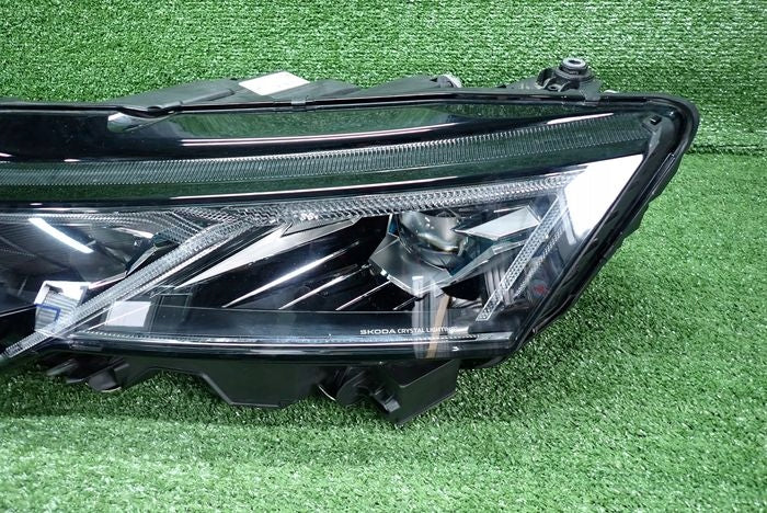 Frontscheinwerfer Skoda Octavia IV Links Scheinwerfer Headlight SCH6163535210qs