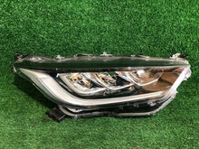 Load image into Gallery viewer, Frontscheinwerfer Toyota Yaris K0-8EU FULL LED Rechts Scheinwerfer Headlight