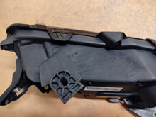 Laden Sie das Bild in den Galerie-Viewer, Frontscheinwerfer Mitsubishi Eclipse Cross EDM92205010 LED Links Headlight