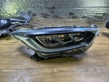 Laden Sie das Bild in den Galerie-Viewer, Frontscheinwerfer Toyota 4 Yaris K0-8EU Rechts Scheinwerfer Headlight SCH5785505422ox