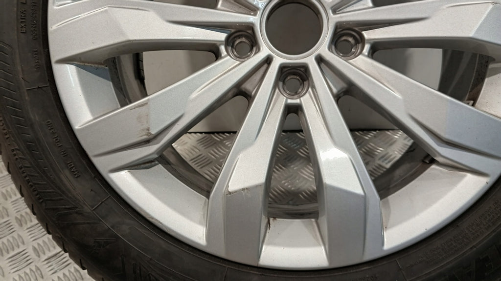 1x Alufelge 17 Zoll 7.0" 5x112 45ET Glanz Silber 2GA601025A VW T-Roc Rim Wheel FEL3708623270fk