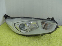 Laden Sie das Bild in den Galerie-Viewer, Frontscheinwerfer Ford Fiesta C1BB-13W029-EE Rechts Scheinwerfer Headlight SCH3858360953aw