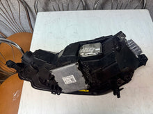 Laden Sie das Bild in den Galerie-Viewer, Frontscheinwerfer Audi A5 9856326 Xenon Rechts Scheinwerfer Headlight SCH3227051553hk