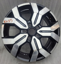 Load image into Gallery viewer, 1x Alufelge 17 Zoll 6.5" 5x114.3 50ET 403005180R Dacia Duster Rim Wheel FEL5324948473wq