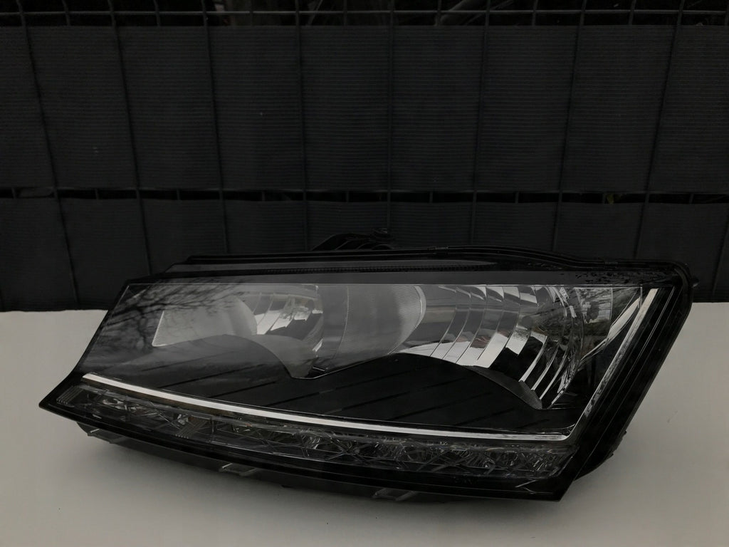 Frontscheinwerfer Skoda Fabia III 6V1941015D LED Links Scheinwerfer Headlight