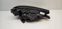 Laden Sie das Bild in den Galerie-Viewer, Frontscheinwerfer Skoda Fabia IV 6VB941015 LED Links Scheinwerfer Headlight SCH2573424924hn