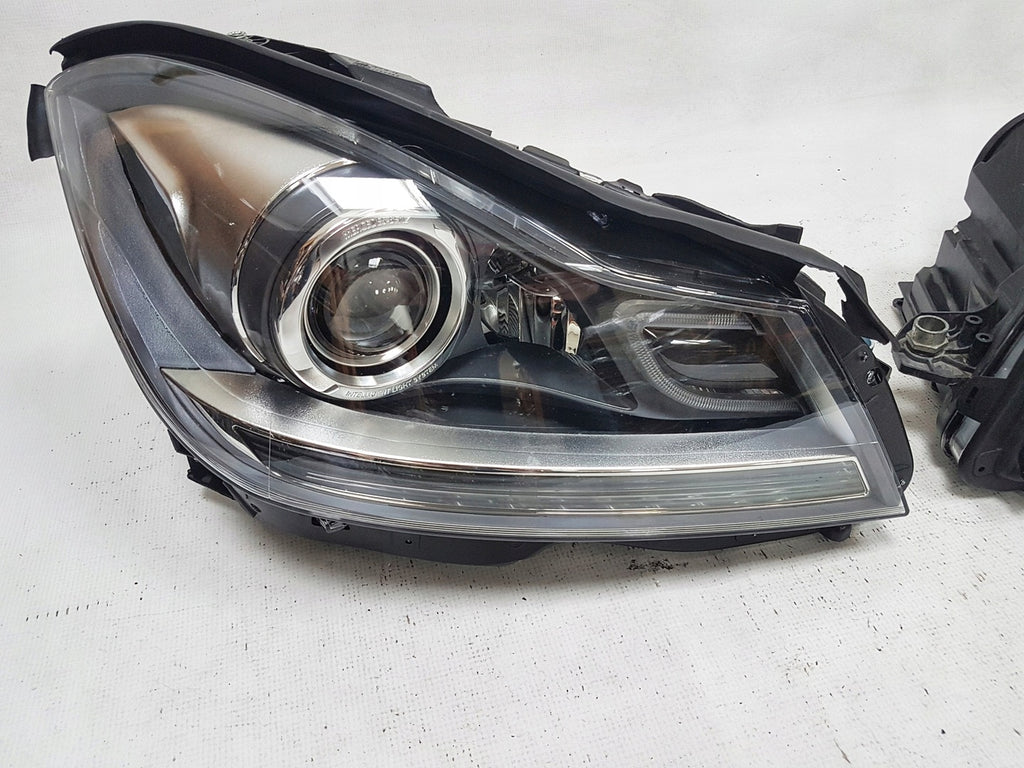 Frontscheinwerfer Mercedes-Benz W204 A2048204339 A2048204439 Xenon Ein Satz SCH2782021732ha