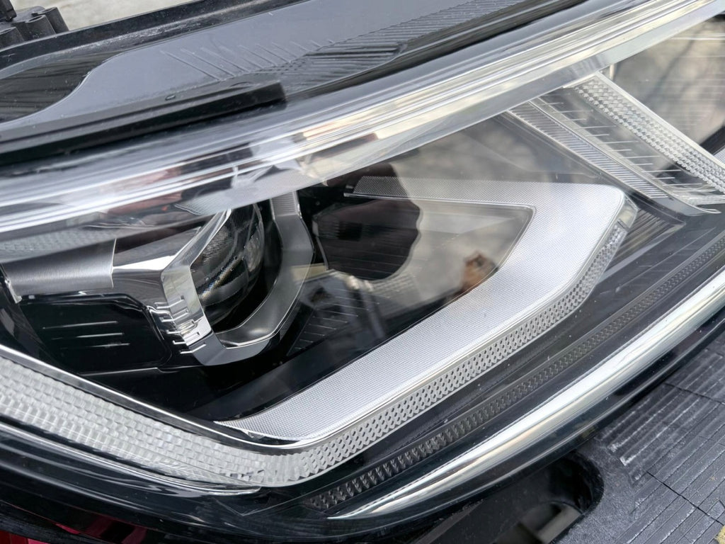 Frontscheinwerfer VW Tiguan 5NB941081C 5NB941082C LED Rechts oder Links SCH9588421625pd
