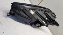 Laden Sie das Bild in den Galerie-Viewer, Frontscheinwerfer Mercedes-Benz Gle A1679065806 Rechts Scheinwerfer Headlight SCH8009317128vi