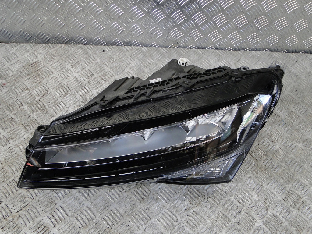 Frontscheinwerfer Skoda Superb III 3V1941015C LED Ein Stück (Rechts oder Links)