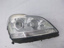 Laden Sie das Bild in den Galerie-Viewer, Frontscheinwerfer Mercedes-Benz X164 Rechts Scheinwerfer Headlight SCH5778707193dk