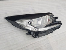 Laden Sie das Bild in den Galerie-Viewer, Frontscheinwerfer Toyota Aygo X Ein Satz Scheinwerfer Headlight SCH7490371762zh