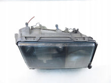 Laden Sie das Bild in den Galerie-Viewer, Frontscheinwerfer Mercedes-Benz W124 12957800 Rechts Scheinwerfer Headlight SCH5997236118bg