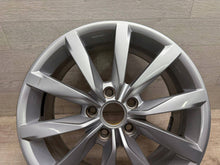 Load image into Gallery viewer, 1x Alufelge 17 Zoll 49ET Silber 5G0601025CH VW Golf Vii Rim Wheel FEL1527821878cz