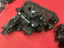 Laden Sie das Bild in den Galerie-Viewer, Frontscheinwerfer Toyota Yaris Cross 0D-314 LED Ein Satz Scheinwerfer Headlight SCH2128816489jj
