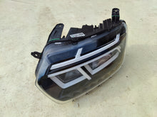 Laden Sie das Bild in den Galerie-Viewer, Frontscheinwerfer Dacia Duster 260602465R Full LED Links Scheinwerfer Headlight