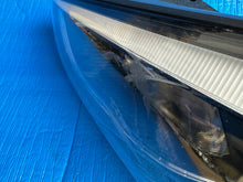 Laden Sie das Bild in den Galerie-Viewer, Frontscheinwerfer Hyundai Tucson 92101-D7200 Links Scheinwerfer Headlight SCH2275494217vv